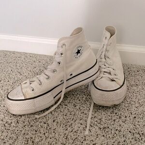 White platform converse 🤍‼️